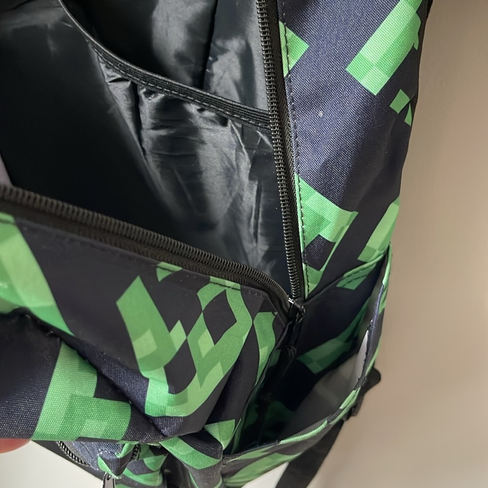 Minecraft backpack - Picture 5 of 13